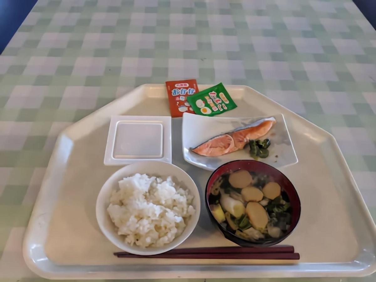 Hotel Madam Mirei Iiyama Buitenkant foto